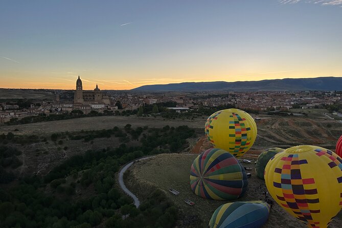 Balloon flight at sunrise in Segovia - Meeting point and finding the launch field (without stress)