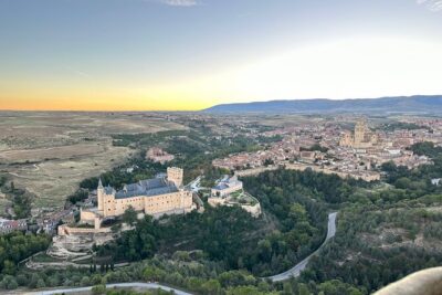 Balloon flight at sunrise in Segovia - What you actually see from the basket (and why the route can shift)