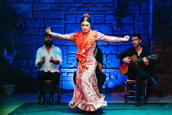Baraka Triana. Flamenco show with drink - How to fit this into your Seville plan