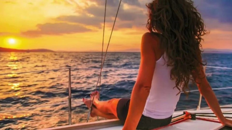 Barbate: Sunset Cruise with Glass of Cava - Cape Trafalgar Sunset: Why this cruise works so well