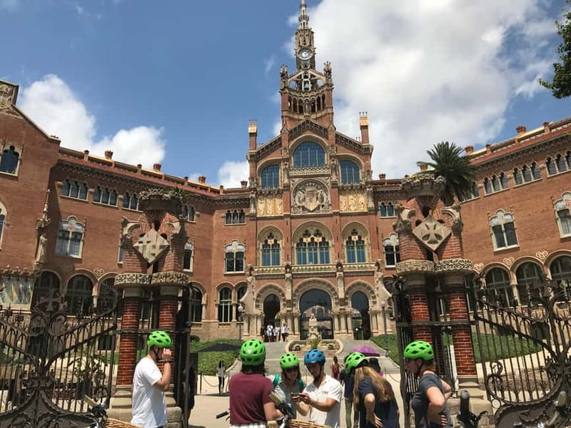Barcelona: 1.5-Hour Sightseeing Tour by Bike/Electric Bike - Who should book this tour (and who might skip it)