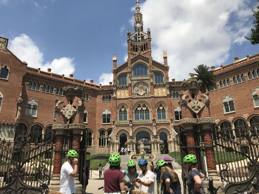 Barcelona: 1.5-Hour Sightseeing Tour by Bike/Electric Bike - Price and value: does $20 really make sense?