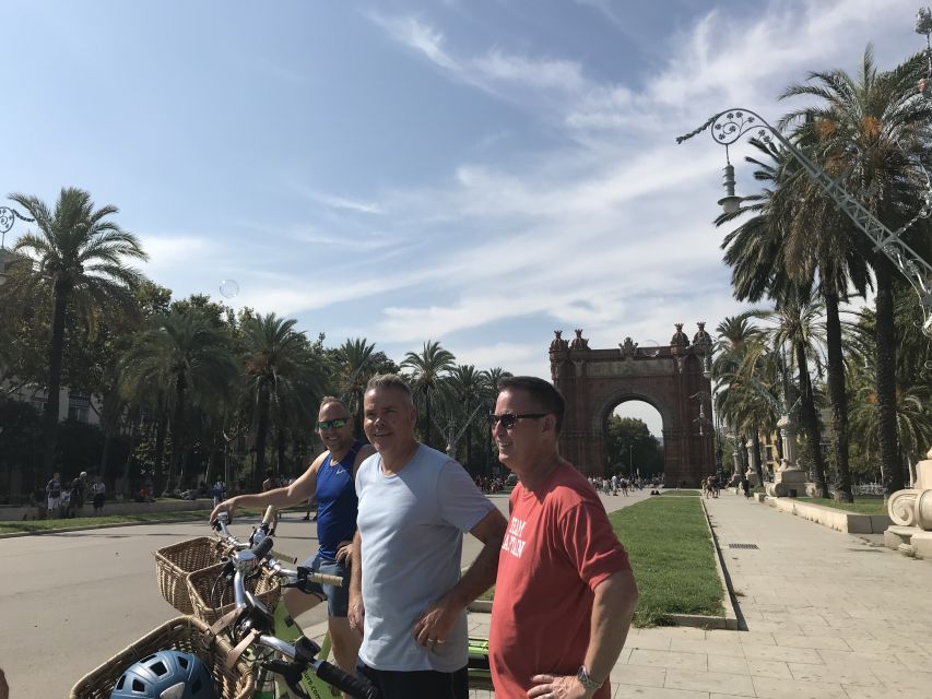 Barcelona: 2.5-Hour Bike or E-Bike Historical Tour - El Born and Mercat del Born: Old Barcelona With Real Street Texture