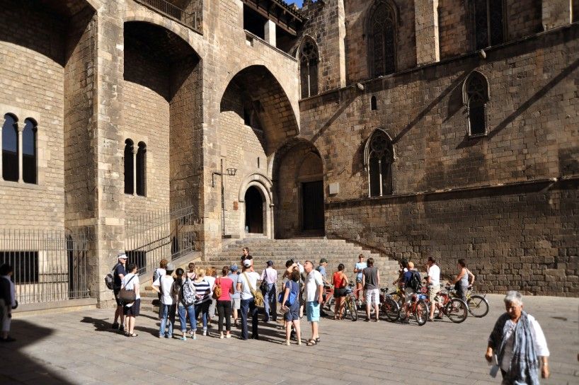 Barcelona 2-Hour Gothic Walking Tour - Plaça Sant Felip Neri: the quiet square with a serious past