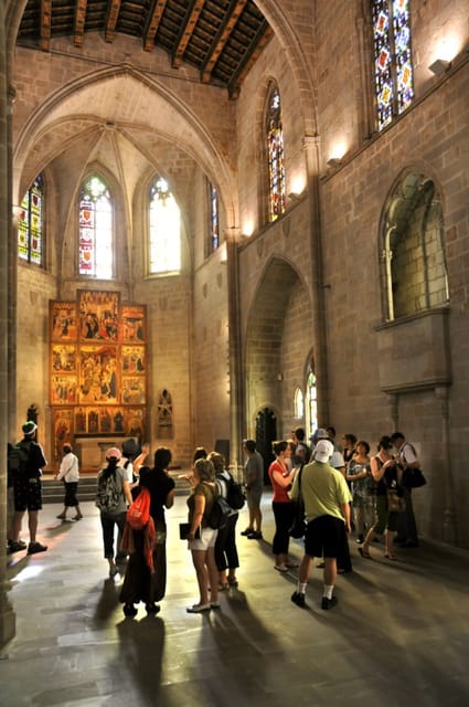 Barcelona 2-Hour Gothic Walking Tour - Meeting at Plaça Seu: start close to the action