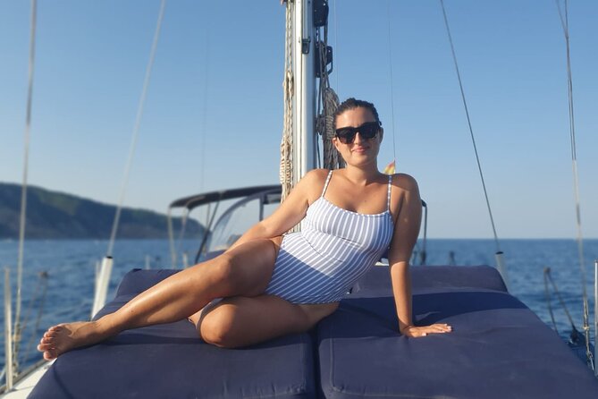 Barcelona 2-hour Private Boat Tour with Cava and snacks - Price and Value: $471.84 for Up to 11