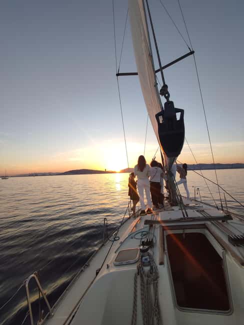 Barcelona Badalona : Sailboat Tour, Snacks, Drinks, Swimming - A 36-foot sail from Badalona feels like a shortcut around the crowds