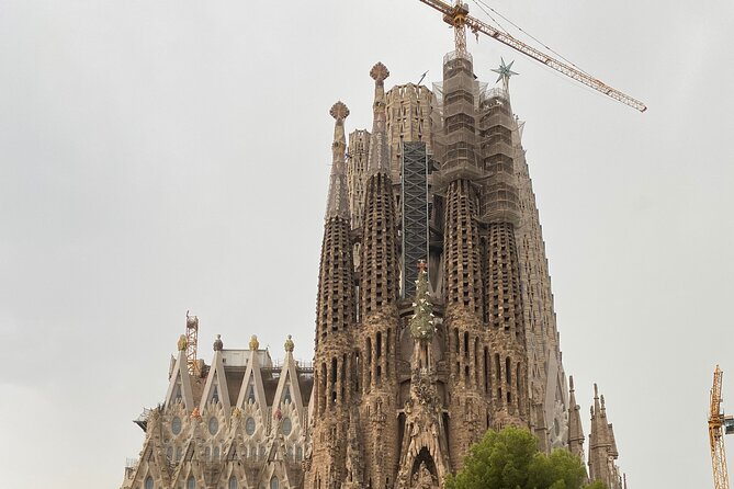 Barcelona: Bar Crawl at Gaixample - Why the Gaixample bar crawl feels more local than touristy