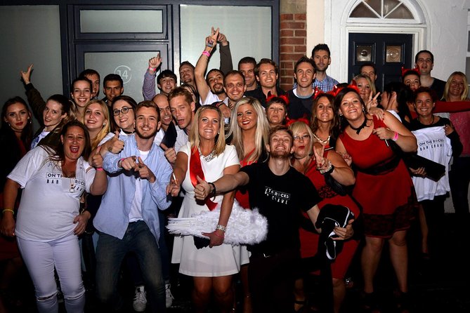 Barcelona Bar Crawl - What you’re really paying for: shots, deals, photos, and club entry