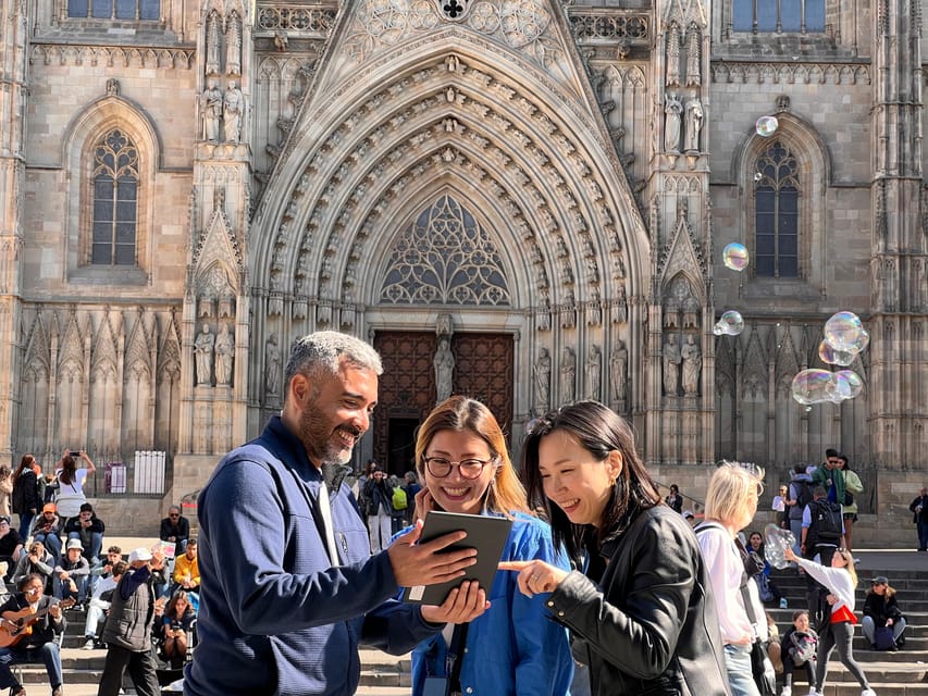 Barcelona: Barri Gotic Small Group Walking Tour - Key Highlights You’ll Actually Feel