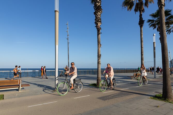 Barcelona Bike Tour: Your First Time Highlights with Locals - Sagrada Família on a Bike Tour: Why 30 Minutes Works