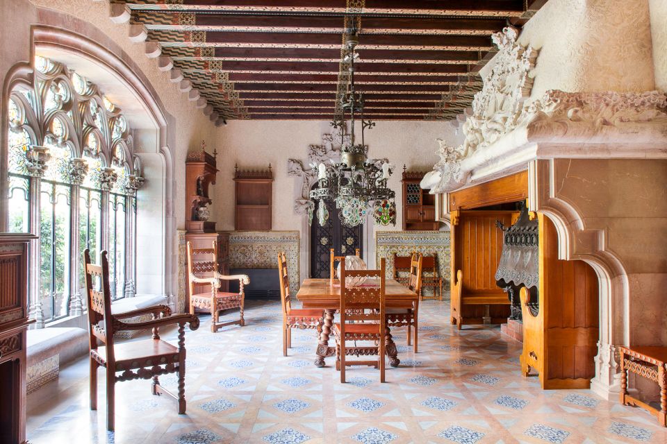 Barcelona: Casa Amatller Priority Entry Ticket - Priority entrance and the 20-person limit: how the visit flows