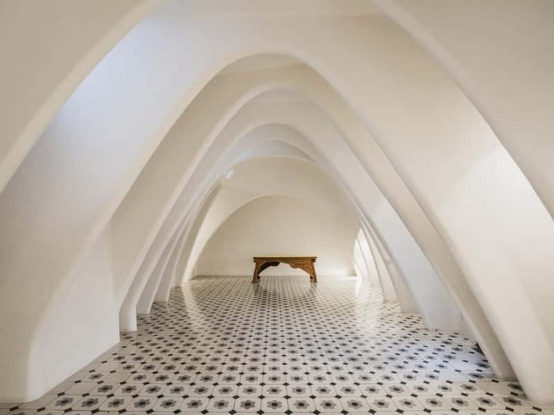 Barcelona: Casa Batlló Tour and Optional White Rabbit Museum - Tips to get the most from Casa Batlló and the Cube