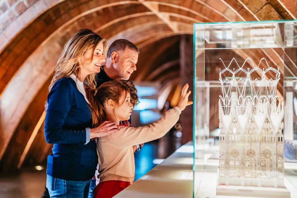 Barcelona: Casa Milà Early-Morning Access Guided Tour - Key points to know before you go
