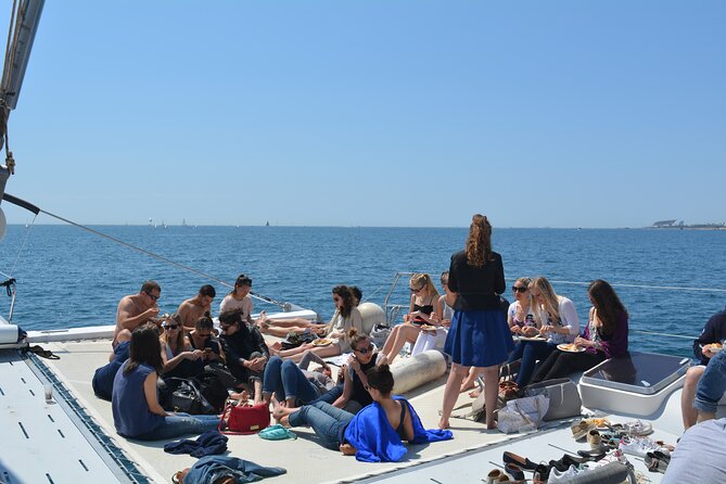 Barcelona Catamaran Party Tour For Young People - Drinks and music: how party it really is