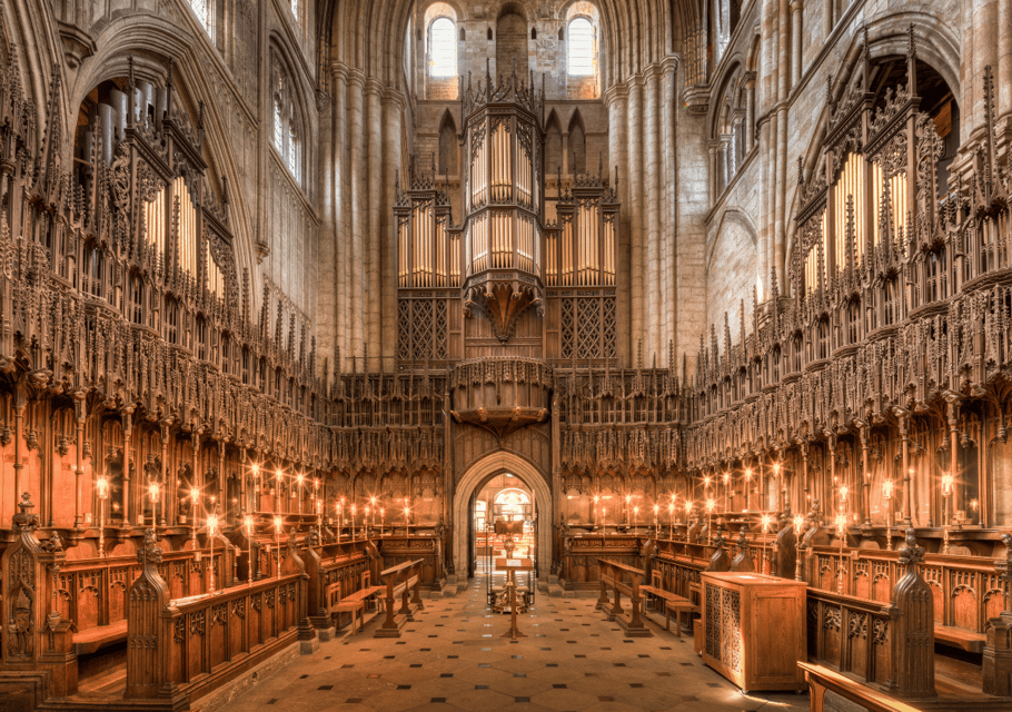 Barcelona Cathedral: Ticket, Guided Tour and VR Experience - Saint Lucia Chapel: The Light Detail That Changes How You Look