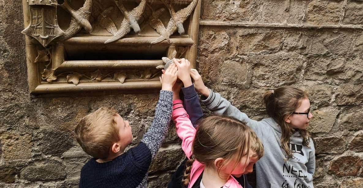 Barcelona: Churros, Hot Chocolate, and Games Family Tour - Key highlights you’ll feel right away
