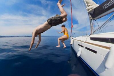 Barcelona: Coastline Boat Trip with Snacks and Cava - Welcome on board: what to expect before you ever hit the water