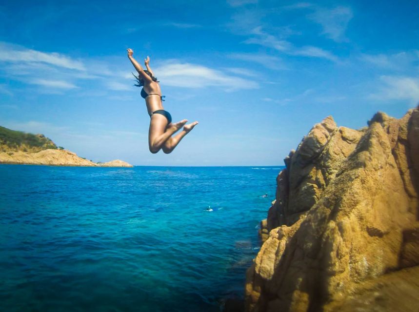 Barcelona: Costa Brava Easy Hike, Snorkel, Cliff-Jump & Meal - What to bring (so your day stays fun)