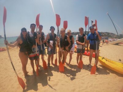Barcelona: Costa Brava Kayaking & Snorkeling Tour with Lunch - Getting from Arc de Triomf to S’Agaró (and using the ride wisely)