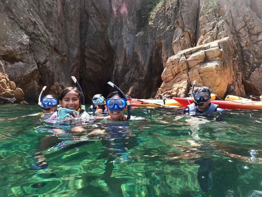 Barcelona: Costa Brava Kayaking & Snorkeling Tour with Lunch - Snorkeling in crystal-clear water: spotting sea life without stress
