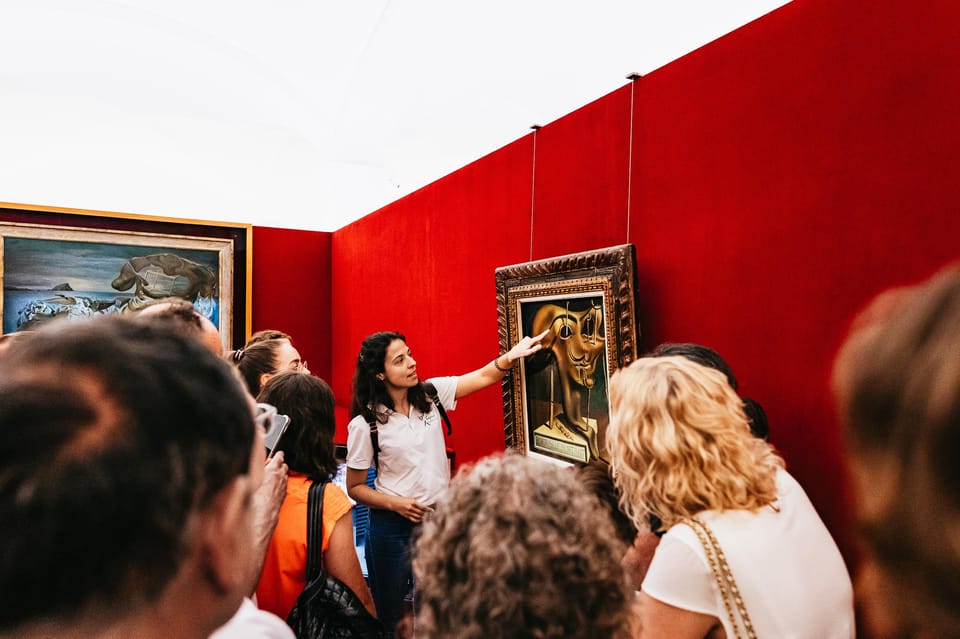 Barcelona: Dali Museum, House and Cadaques Guided Tour - Meeting by Palau de la Música: start simple, start on time