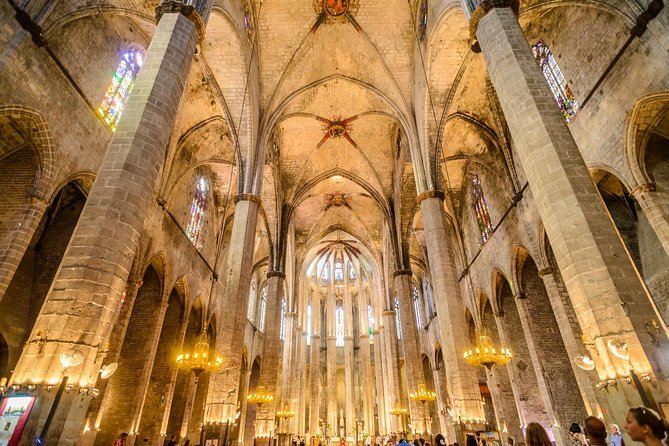 Barcelona e-Bike Tour: Gaudí & Old Town Small Group - Barceloneta and Port Olímpic: coast views without the long slog
