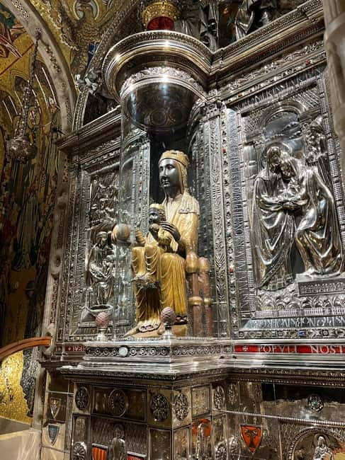 Barcelona: Early Morning Montserrat Trip with Abbey and Hike - Abbey and Black Madonna: quiet access you’ll actually enjoy