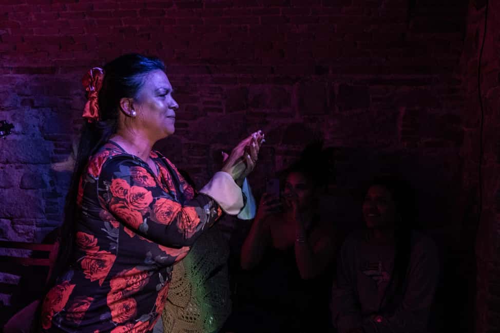 Barcelona: Espectáculo de Flamenco íntimo en Las Brujas - How the night flows (so you don’t waste time)