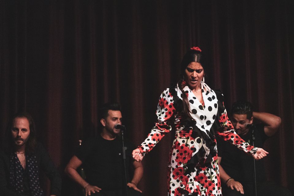 Barcelona: Flamenco Show at Palau Dalmases - Finding Palau Dalmases in El Born (Near Picasso Museum)