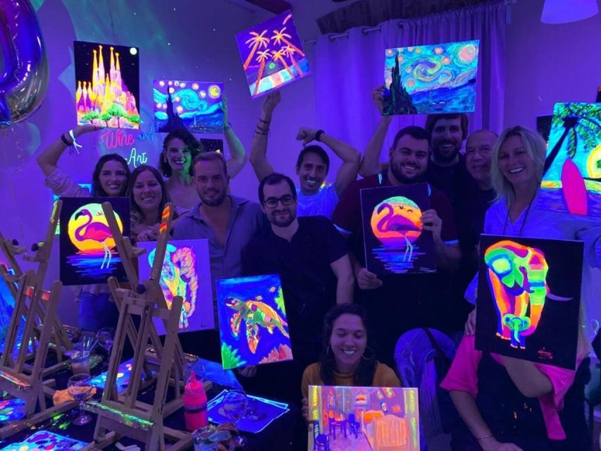 Barcelona: Fluorescent Paint and Wine Workshop - Wine and soft drinks: why it’s included, and what to plan for