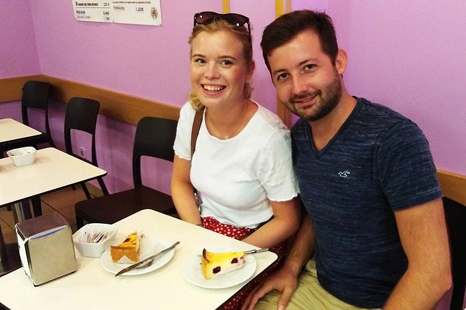 Barcelona Food Tour: Market & Gothic Quarter with Expert Guide - Mercat de la Boqueria: where your tastings actually teach you how to choose