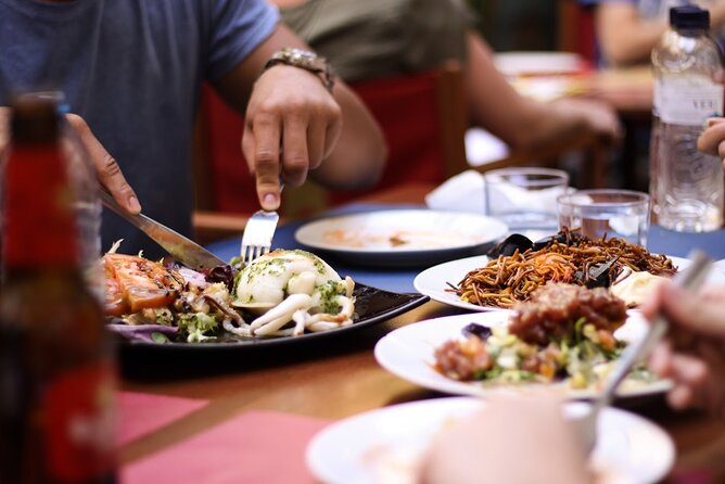 Barcelona Food Tour: Tapas, Paella, Sangria & 8+ Local Tastings - A 3-hour Barcelona route through El Born, markets, and the sea