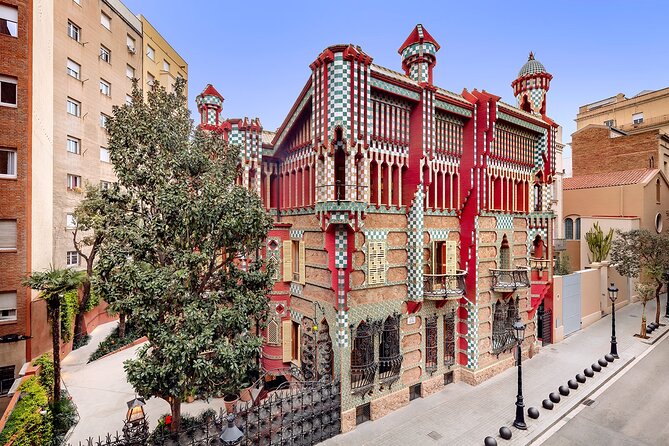 Barcelona Gaudi Houses Tour: Casa Vicens, Pedrera & Casa Batlló - A 3-Hour Gaudí Hit List: Casa Vicens, La Pedrera, Casa Batlló