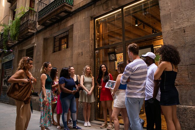 Barcelona Gems, 10+ Sights Immersive Walking Tour - Meeting point, walking pace, and how to time your day
