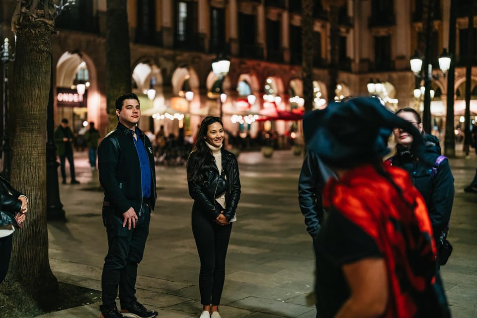 Barcelona: Gothic Quarter Ghosts and Legends Walking Tour - Stop-by-Stop Flow: What You’ll Do in 90 Minutes