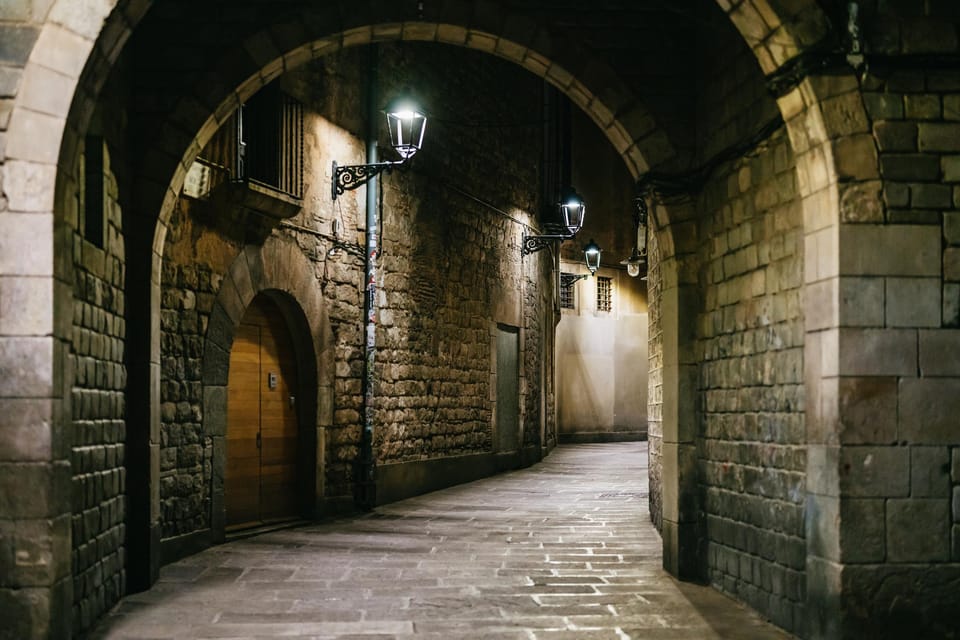 Barcelona: Gothic Quarter Ghosts and Legends Walking Tour - Practical Tips for a Comfortable Night in the Gothic Quarter