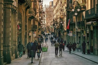 Barcelona Gothic Quarter Old Town Private Tour - The walk through the Gothic Quarter: a stop-by-stop feel