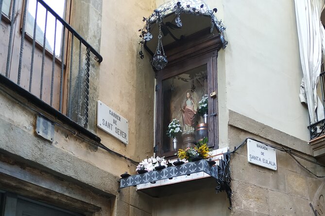 Barcelona Gothic Quarter Old Town Private Tour - Making it work for your day: weather, pace, and comfort