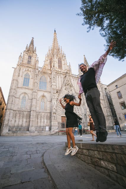 Barcelona: Gothic Quarter Private Photoshoot Experience - Posing coaching that doesn’t feel awkward