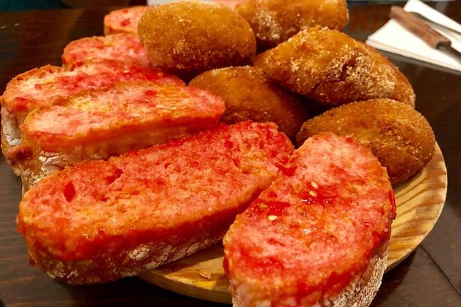 Barcelona Gothic Quarter VIP Tapas & Wine Tour - The day-specific history stop: Capella d’en Marcús vs Roman wall remnants