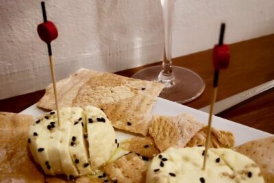 Barcelona Gothic Quarter VIP Tapas & Wine Tour - Meeting point: start in the center, then walk like locals