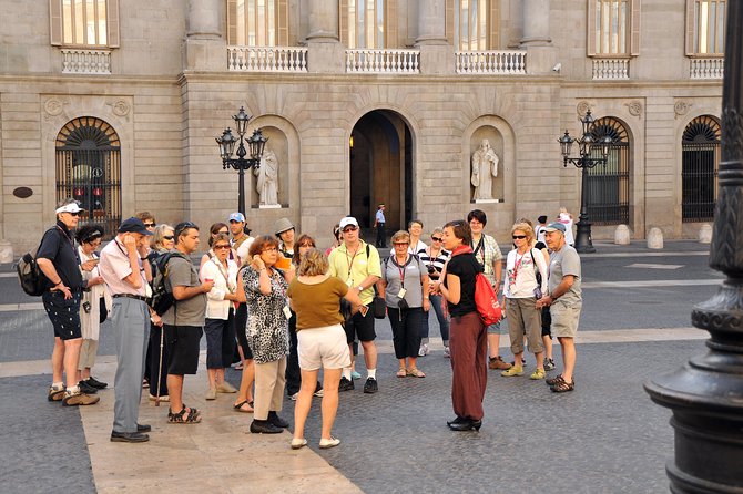 Barcelona: Gothic Quarter Walking Tour - A Gothic Quarter walk where the timeline actually feels real