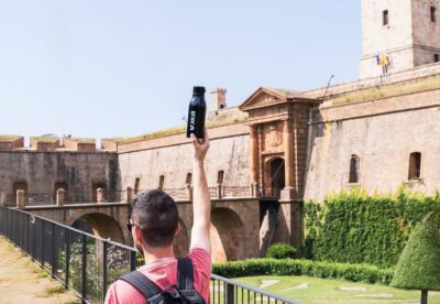 Barcelona: Gothic Quarter Walking Tour w/ Montjuïc Cable Car - Entering El Born and the Gothic Quarter Like You Mean It