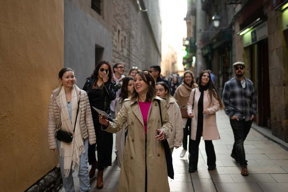 Barcelona: Gothic Quarter Walking Tour with 10+ Attractions - Start: Escultura Barcino, Els Quatre Gats, and The Kiss Of Freedom