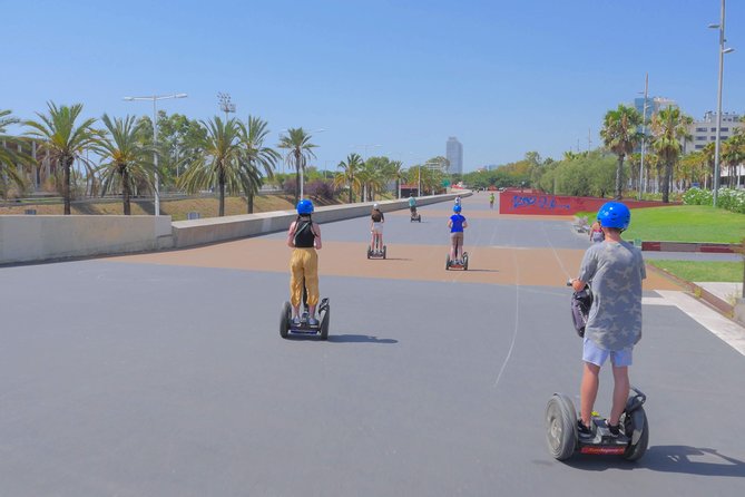 Barcelona Guided Tour on Segway - Gothic Quarter to Mirador de Colom: seeing the Old Port faster