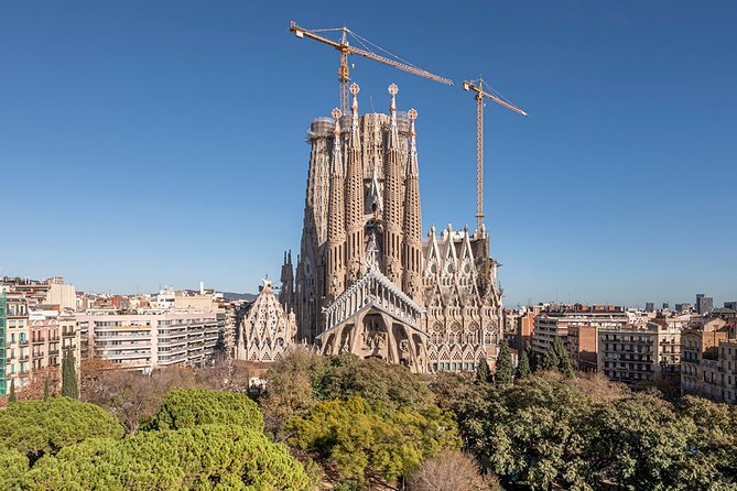 Barcelona Half-Day Sightseeing Private Tour - Montjuïc Hill for views and the 1992 Olympics complex