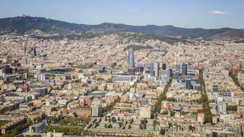Barcelona: Helicopter Flight & Heliport Boat Transfer - Old Town to the Port: why the route feels like a story