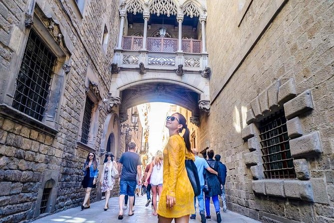 Barcelona Helicopter, Sailboat & Old Town Private Walking Tour - A mix of Gaudí, Gothic lanes, and a short flight above Barcelona