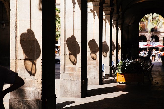 Barcelona Highlights & Hidden Gems Private Tour - The local guide factor: why private beats a self-walk in Barcelona